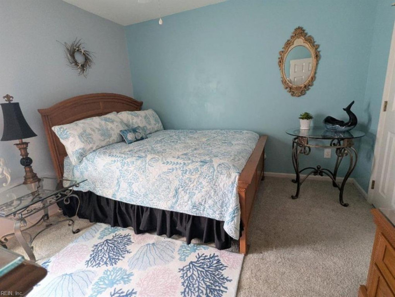 Photo 34 of 47 residential for sale in York County virginia
