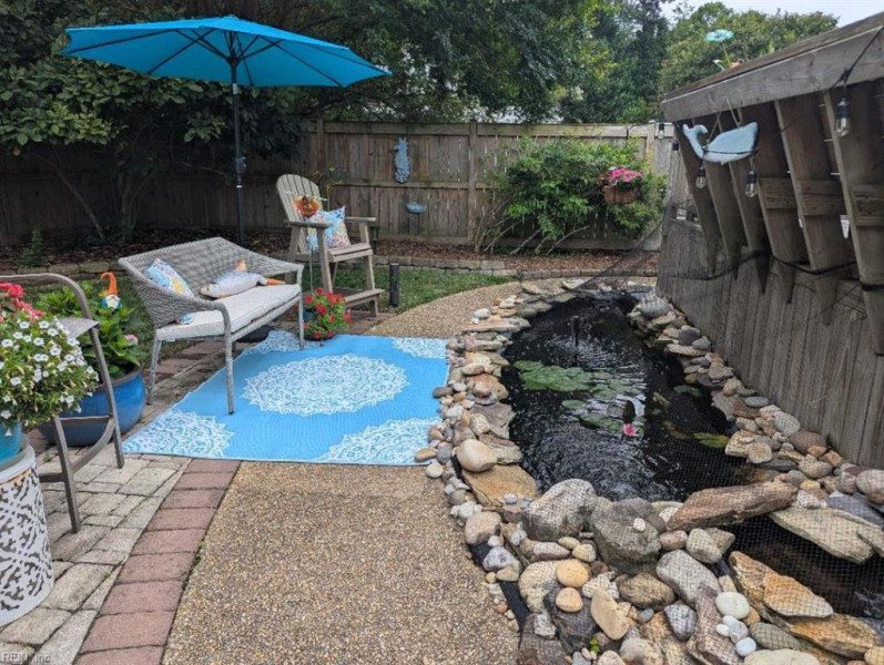 Photo 5 of 47 residential for sale in York County virginia