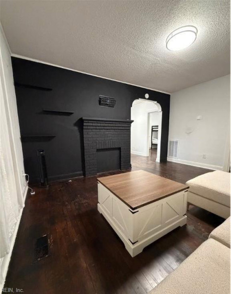 Photo 6 of 25 residential for sale in Hampton virginia