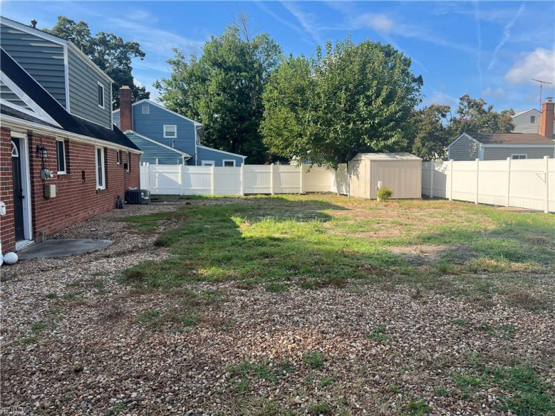 Photo 21 of 29 residential for sale in Virginia Beach virginia