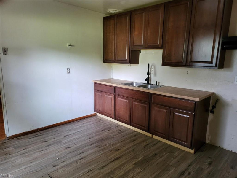 Photo 15 of 23 residential for sale in Hampton virginia