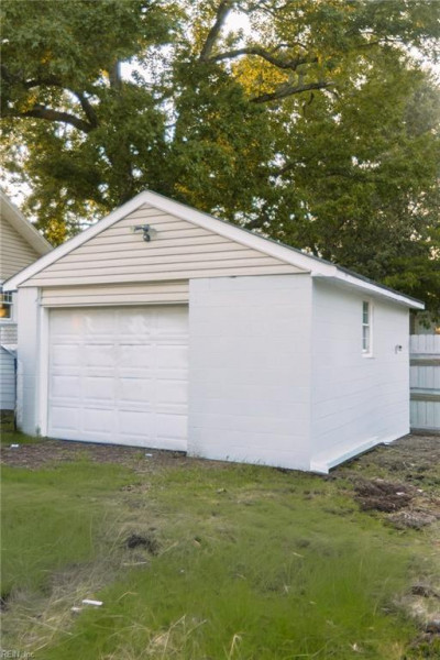 Photo 34 of 36 residential for sale in Chesapeake virginia Photo 34 of 36 residential for sale in Chesapeake virginia