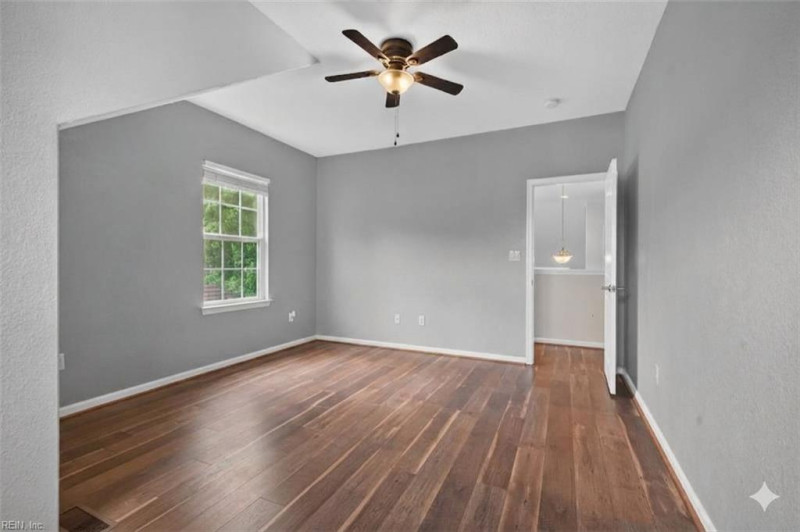 Photo 33 of 37 residential for sale in Chesapeake virginia