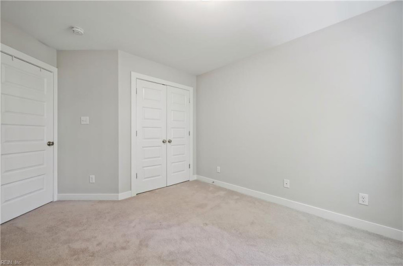 Photo 19 of 34 residential for sale in Poquoson virginia