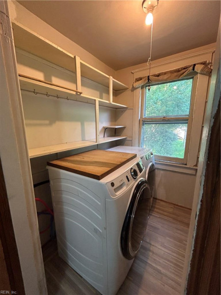 Photo 14 of 43 residential for sale in Portsmouth virginia