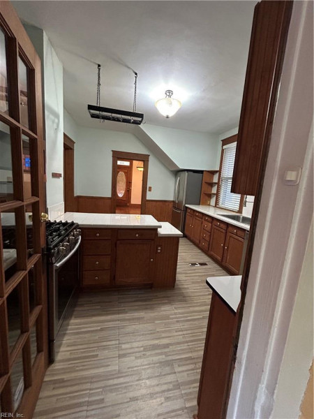 Photo 23 of 43 residential for sale in Portsmouth virginia