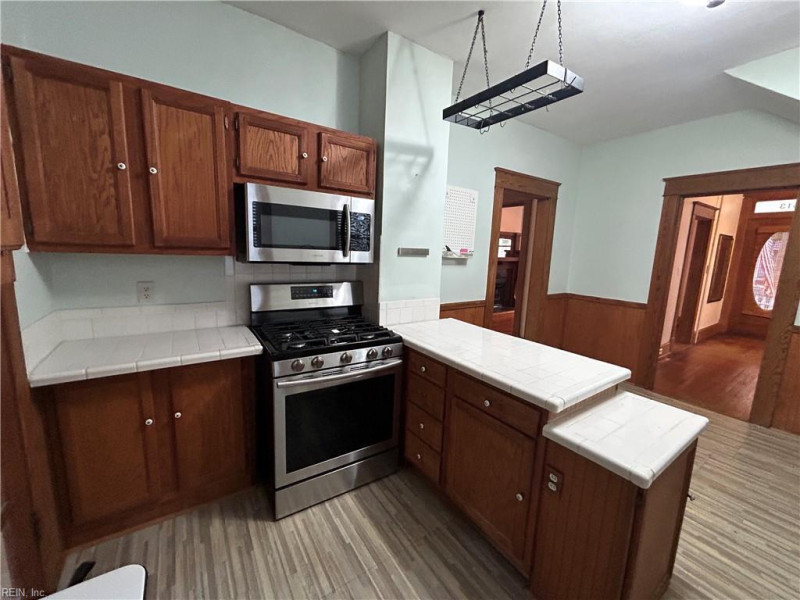 Photo 24 of 43 residential for sale in Portsmouth virginia