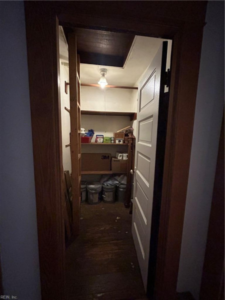 Photo 36 of 43 residential for sale in Portsmouth virginia