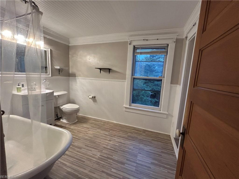 Photo 38 of 43 residential for sale in Portsmouth virginia