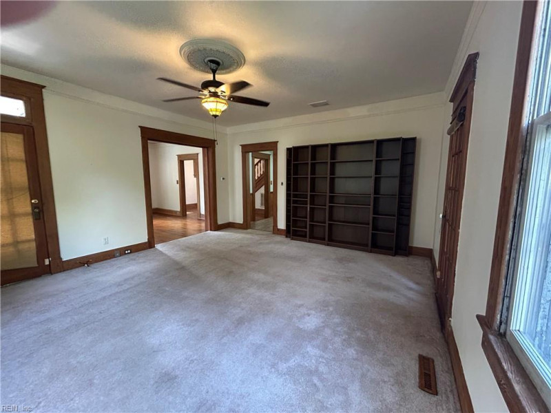 Photo 9 of 43 residential for sale in Portsmouth virginia