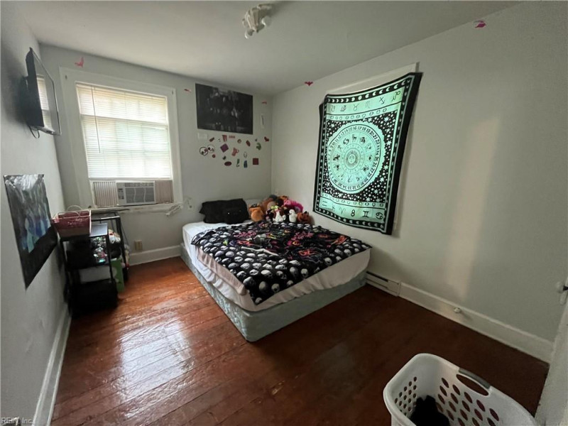Photo 16 of 21 residential for sale in Newport News virginia