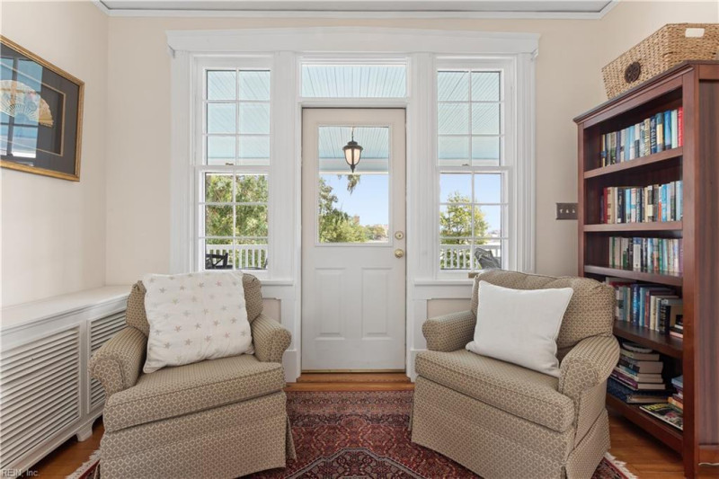 Photo 18 of 50 residential for sale in Hampton virginia