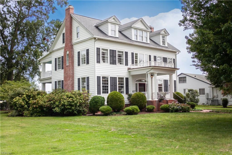 Photo 2 of 50 residential for sale in Hampton virginia