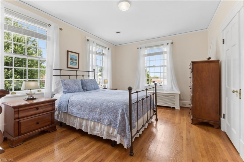 Photo 24 of 50 residential for sale in Hampton virginia