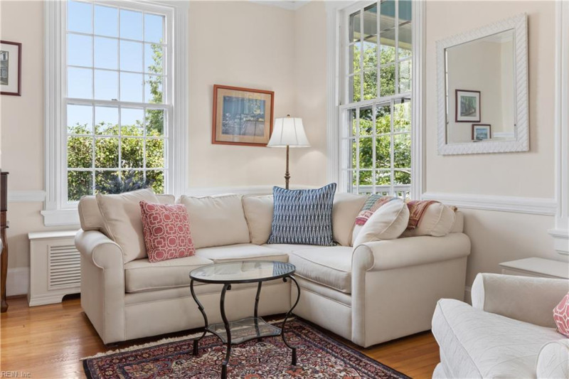 Photo 7 of 50 residential for sale in Hampton virginia