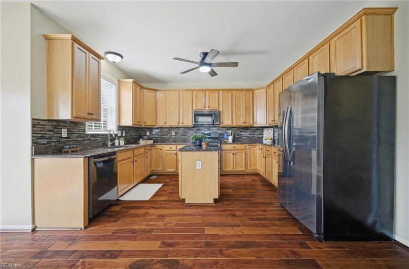 Photo 18 of 50 residential for sale in Suffolk virginia Photo 18 of 50 residential for sale in Suffolk virginia