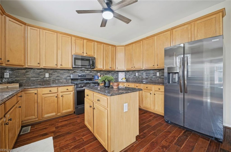 Photo 20 of 50 residential for sale in Suffolk virginia Photo 20 of 50 residential for sale in Suffolk virginia
