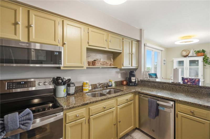 Photo 16 of 50 residential for sale in Norfolk virginia Photo 16 of 50 residential for sale in Norfolk virginia