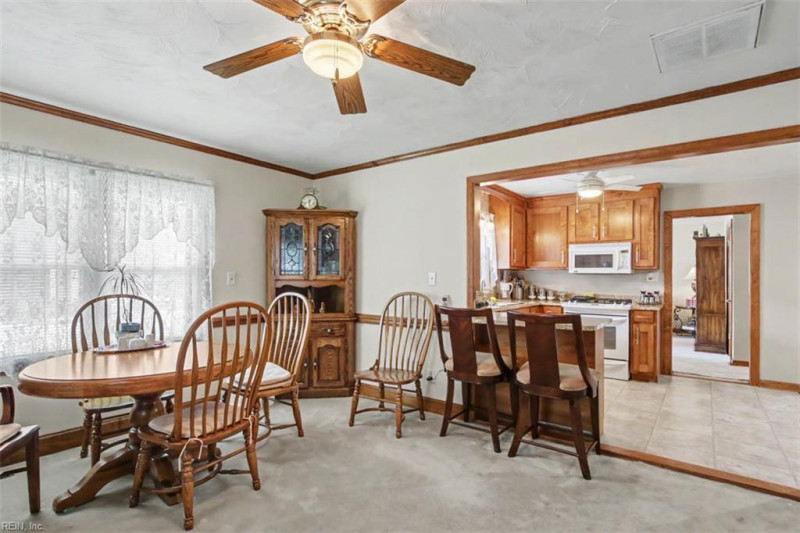 Photo 14 of 35 residential for sale in Hampton virginia