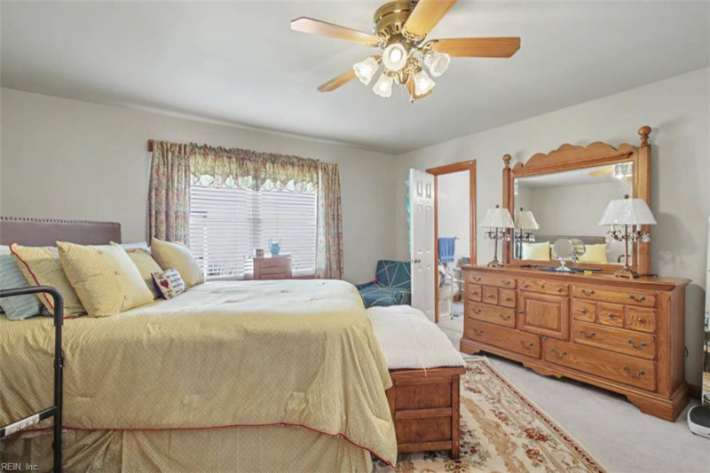 Photo 22 of 35 residential for sale in Hampton virginia