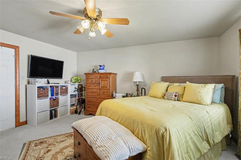 Photo 23 of 35 residential for sale in Hampton virginia