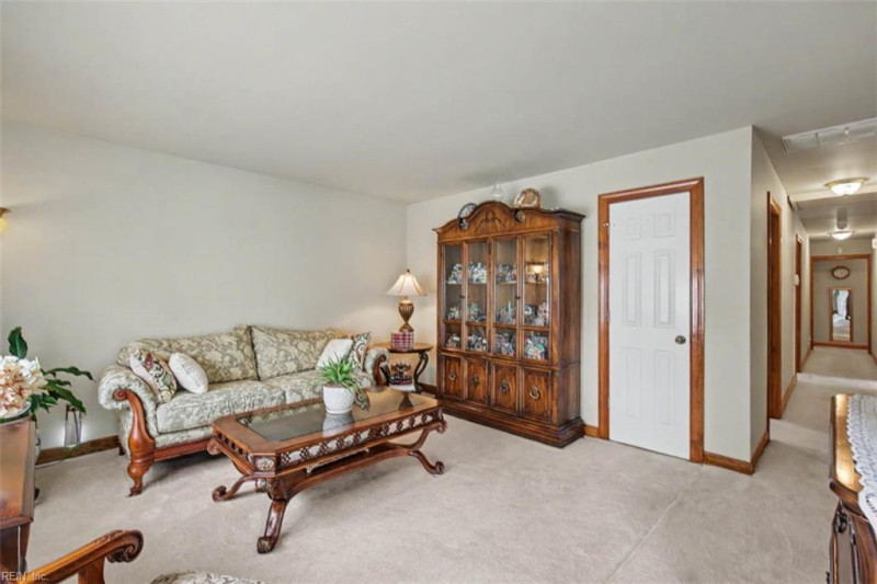 Photo 5 of 35 residential for sale in Hampton virginia