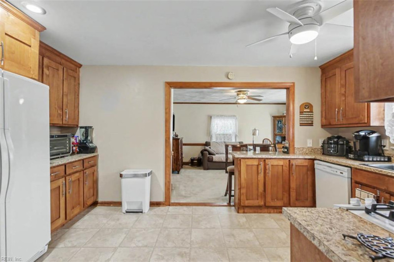 Photo 8 of 35 residential for sale in Hampton virginia
