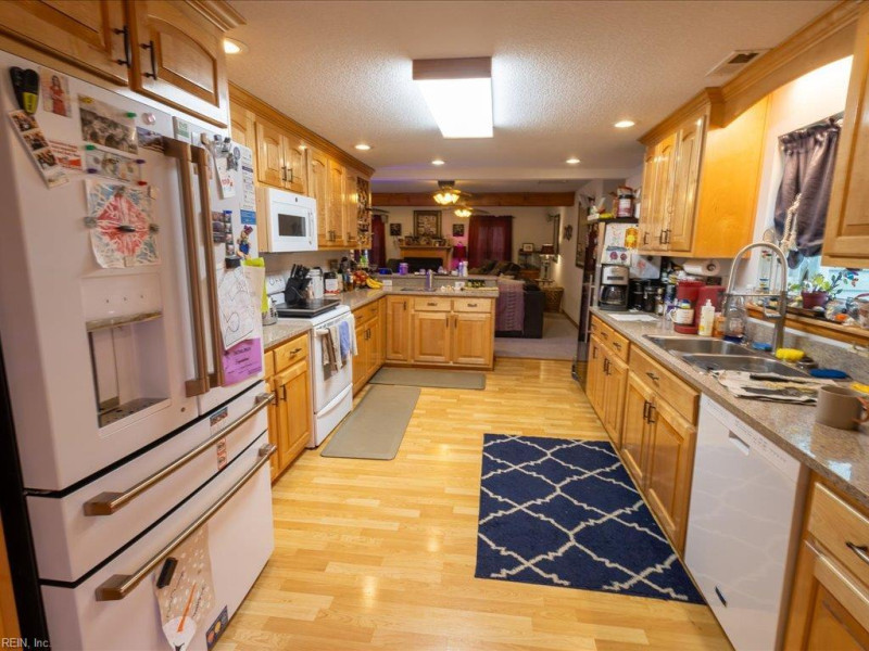 Photo 10 of 28 residential for sale in Chesapeake virginia Photo 10 of 28 residential for sale in Chesapeake virginia