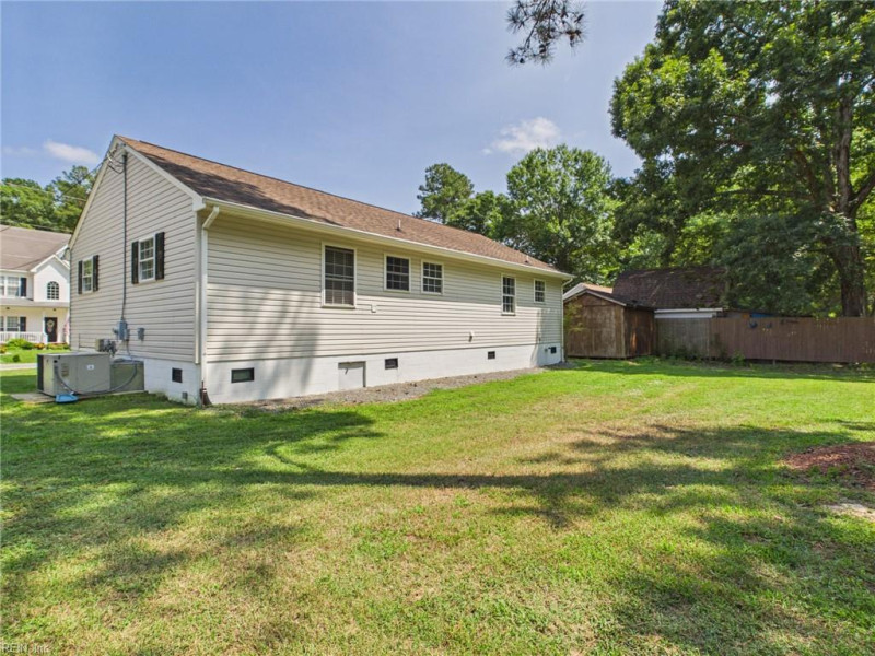 Photo 20 of 22 residential for sale in York County virginia