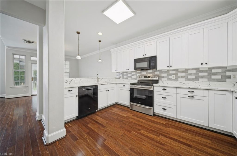Photo 15 of 50 residential for sale in Suffolk virginia