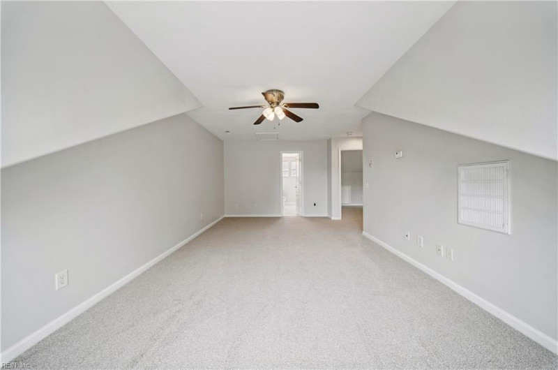 Photo 34 of 50 residential for sale in Suffolk virginia