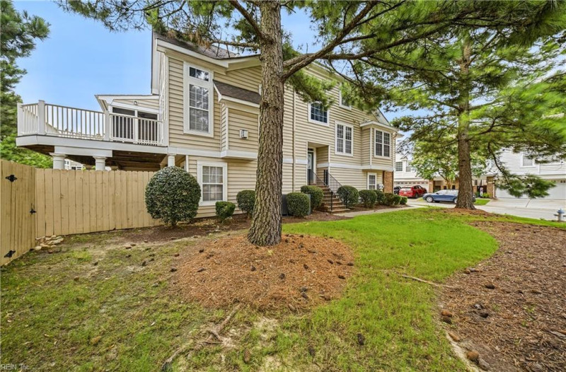Photo 4 of 50 residential for sale in Suffolk virginia