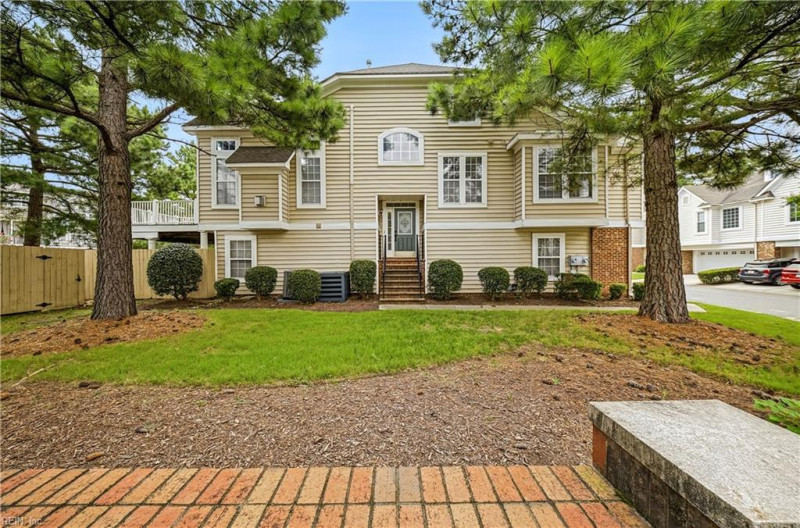 Photo 5 of 50 residential for sale in Suffolk virginia