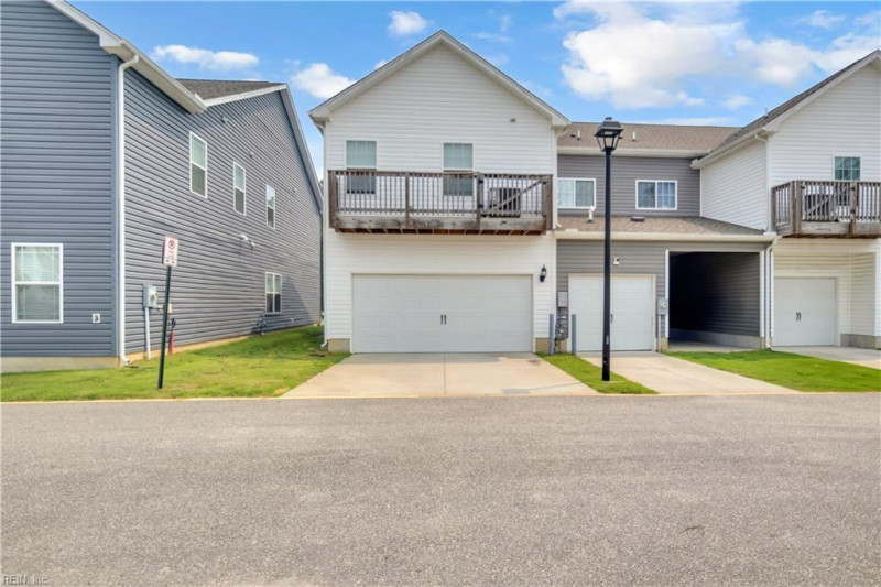 Photo 13 of 20 residential for sale in Newport News virginia