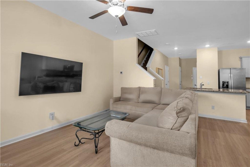 Photo 4 of 20 residential for sale in Newport News virginia