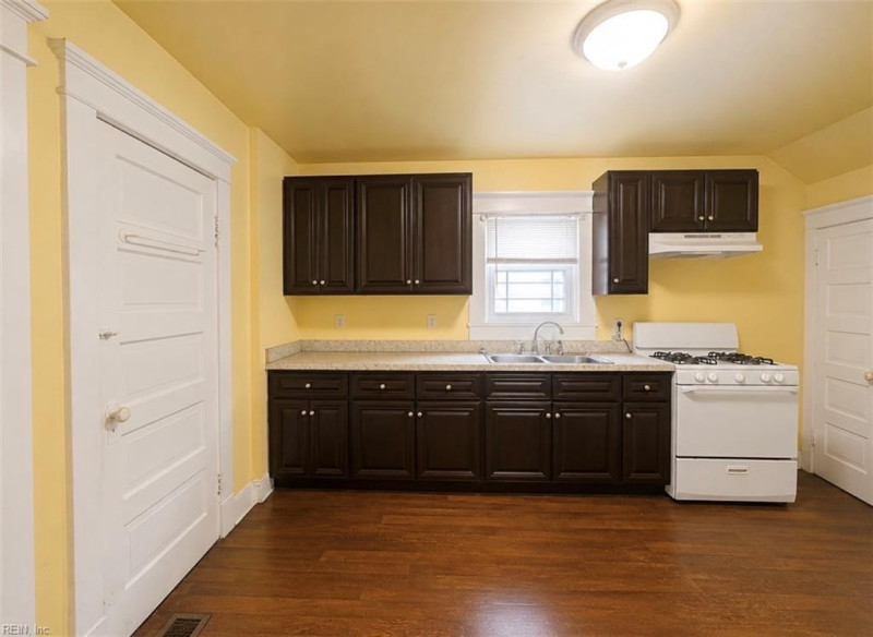 Photo 11 of 26 residential for sale in Norfolk virginia Photo 11 of 26 residential for sale in Norfolk virginia