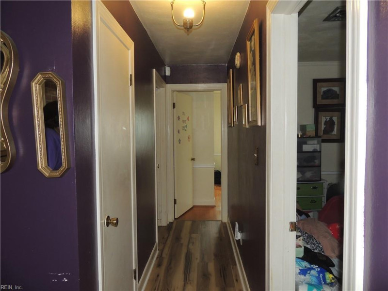 Photo 10 of 24 residential for sale in Franklin virginia