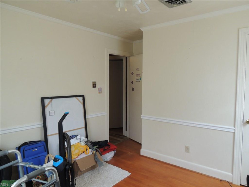 Photo 15 of 24 residential for sale in Franklin virginia