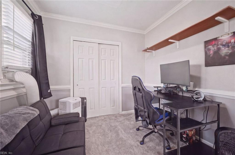 Photo 13 of 41 residential for sale in Virginia Beach virginia