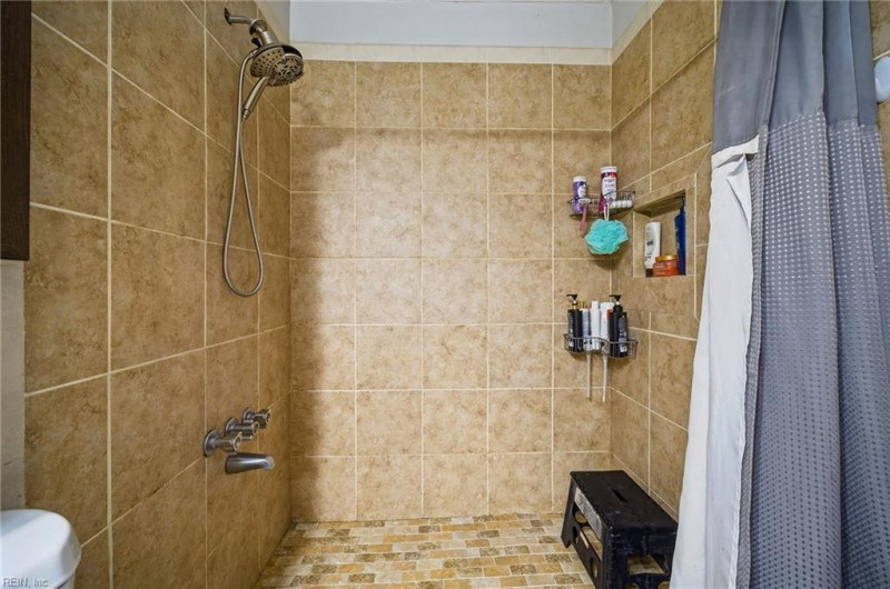 Photo 26 of 41 residential for sale in Virginia Beach virginia