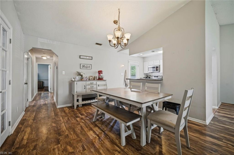 Photo 8 of 41 residential for sale in Virginia Beach virginia