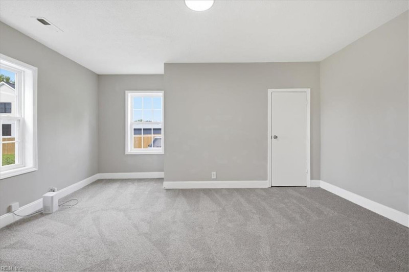 Photo 10 of 25 residential for sale in Surry County virginia