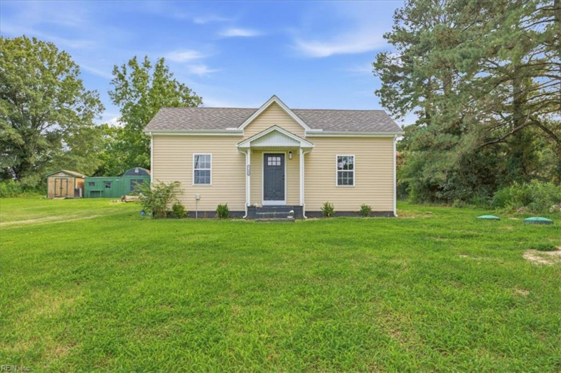 Photo 2 of 25 residential for sale in Surry County virginia