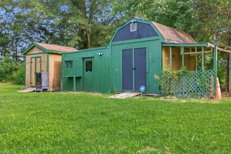 Photo 23 of 25 residential for sale in Surry County virginia