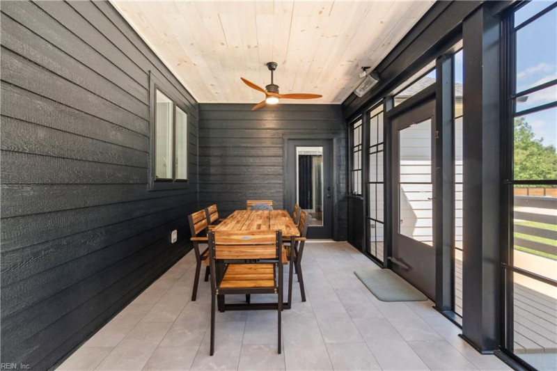 Photo 31 of 46 residential for sale in Currituck County virginia