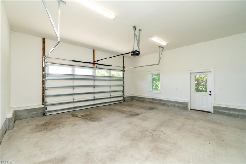 Photo 33 of 46 residential for sale in Currituck County virginia