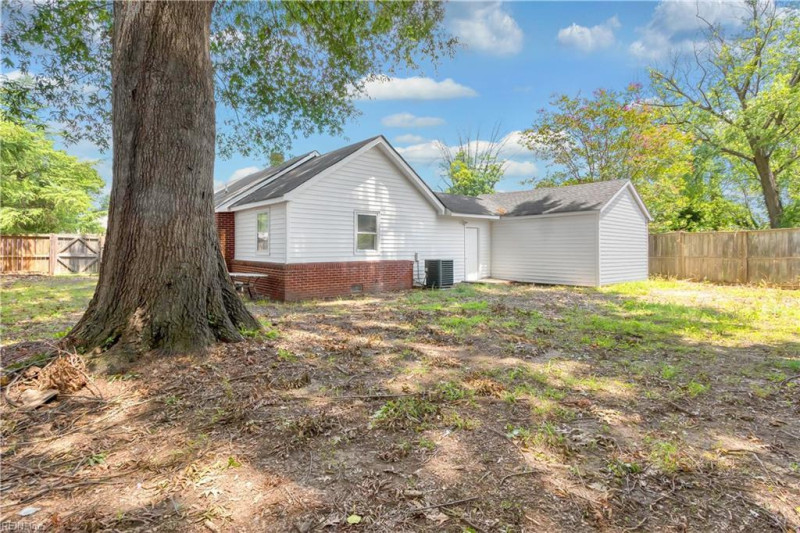 Photo 19 of 20 residential for sale in Newport News virginia