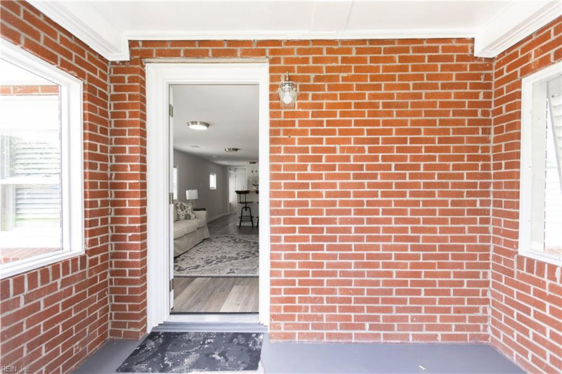 Photo 4 of 20 residential for sale in Newport News virginia