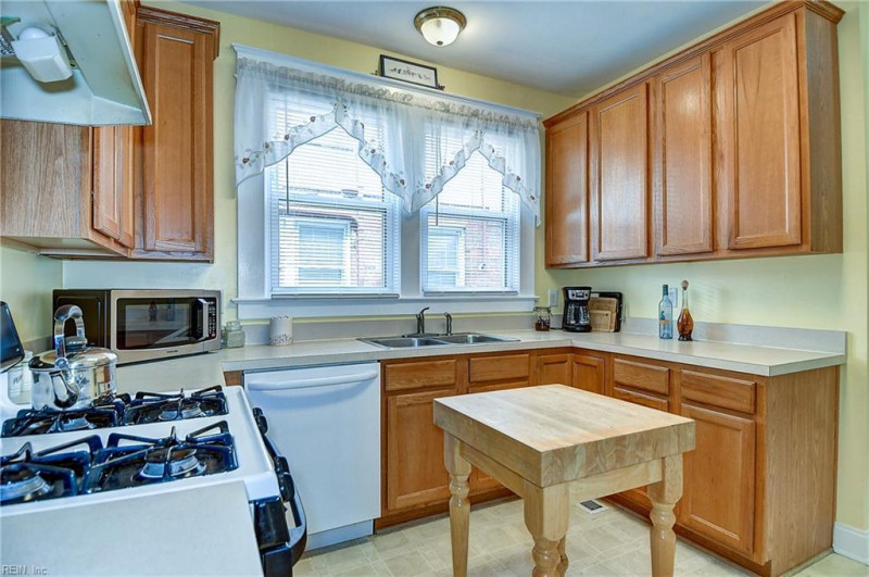 Photo 22 of 49 residential for sale in Norfolk virginia Photo 22 of 49 residential for sale in Norfolk virginia