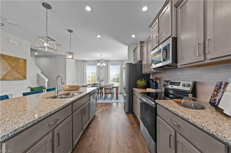 Photo 5 of 16 residential for sale in Hampton virginia